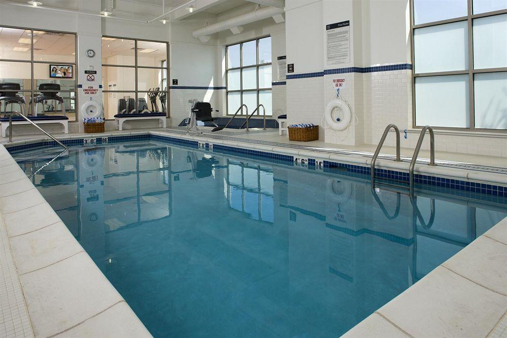 Sheraton St Paul Woodbury Hotel Konforlar fotoğraf